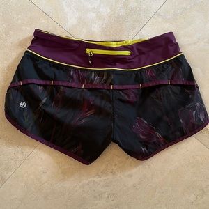 Lululemon speed shorts size 4 Midnight Iris